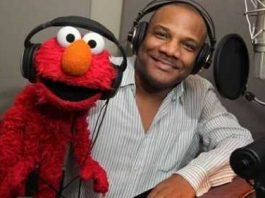 Elmo lost his cool over Rocco – Sesame Street Viral Celebrity of 2022 Elmo lost his cool over Rocco - Sesame Street Viral Celebrity of 2022