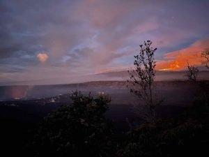 Hawaii’s Mauna Loa starts to erupt after 38 years