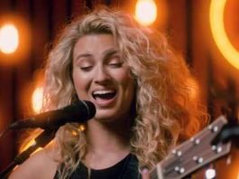 Tori Kelly reportedly rushed to hospital with blood clots after fainting at dinner Vocalist Tori Kelly was reportedly required to the hospital Sunday evening after suffering from severe blood clots.